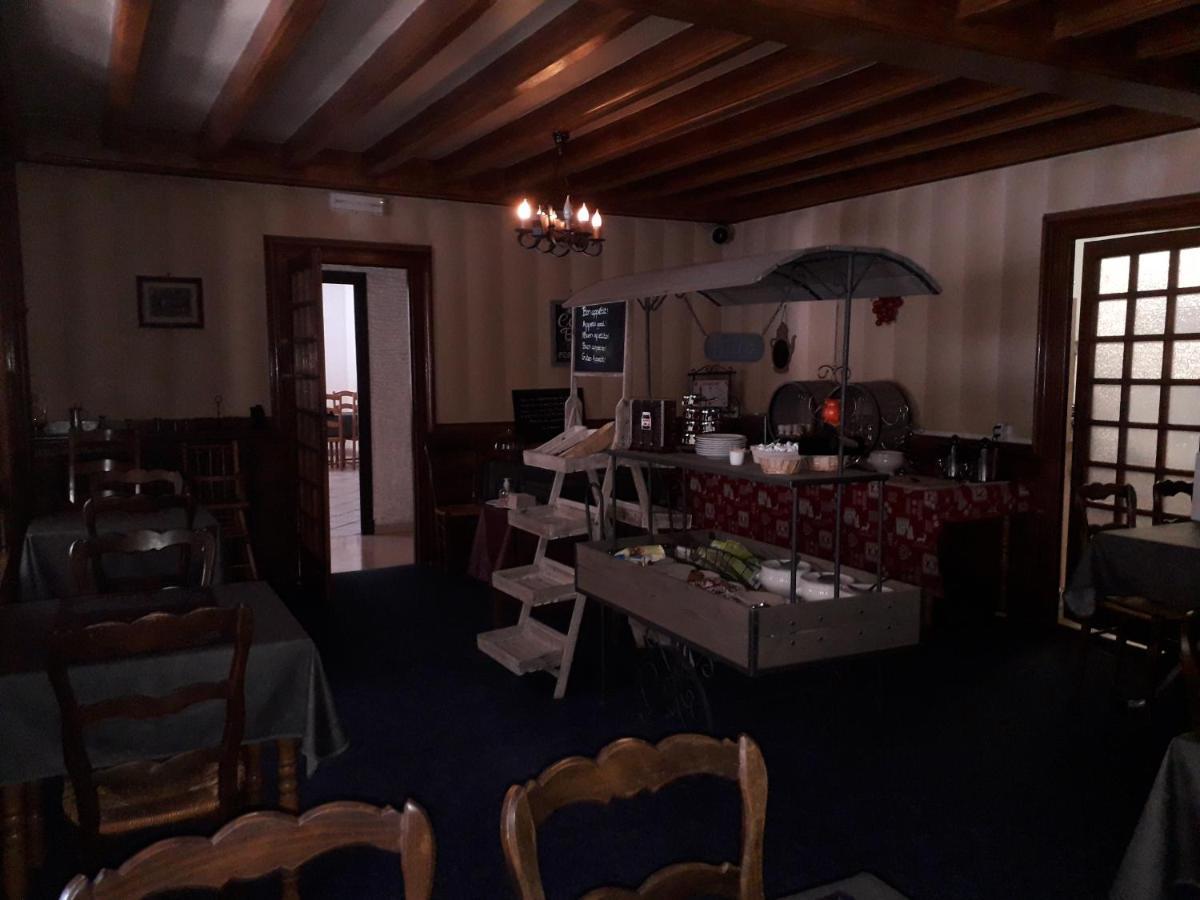 Hotel Restaurant Le Traineau Clelles ภายนอก รูปภาพ