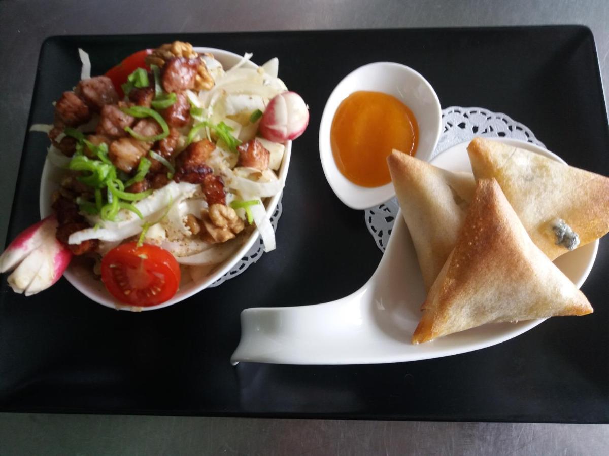 Hotel Restaurant Le Traineau Clelles ภายนอก รูปภาพ