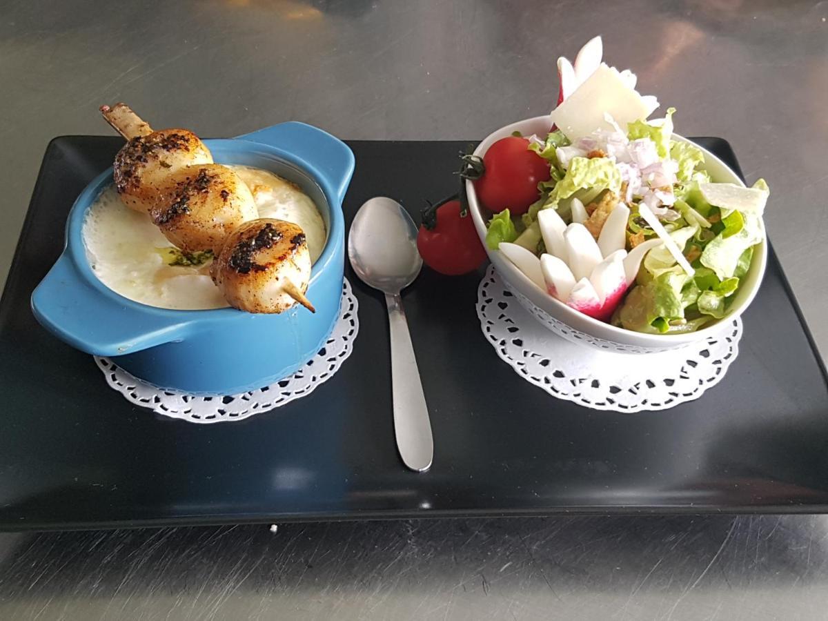 Hotel Restaurant Le Traineau Clelles ภายนอก รูปภาพ